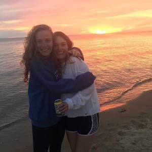 Meet your Posher, Amelia